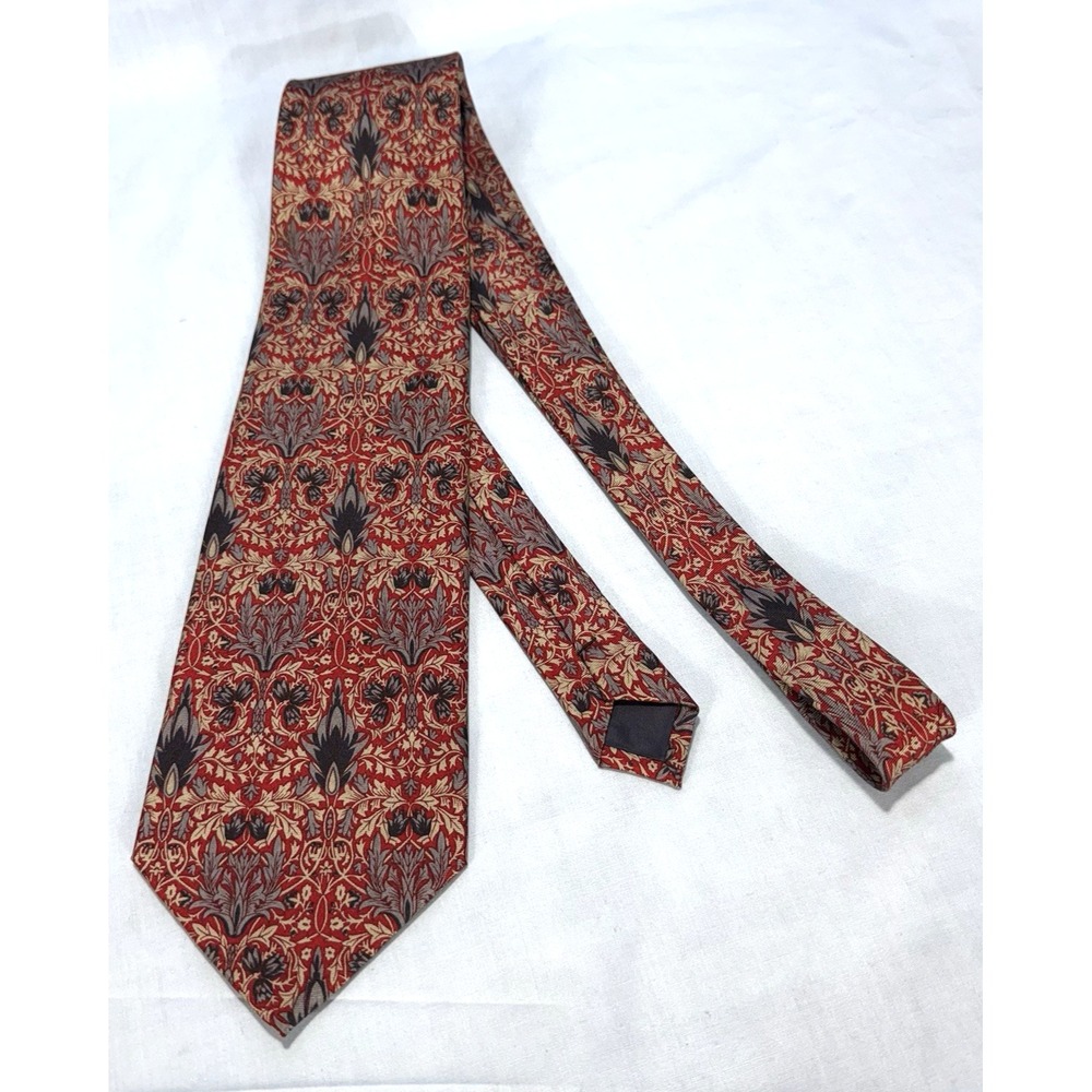 Museum of Fine Arts Boston 100% Silk‎ Tie Red Gray Black Floral Print 3 7/8"